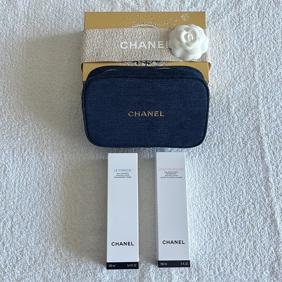 Chanel Start Fresh Holiday Skincare Set - Picture 13 of 17